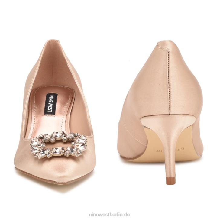 Nine West RR2J1165Avolon-Pumps mit spitzer Zehenpartie Nude-Satin-Kristall