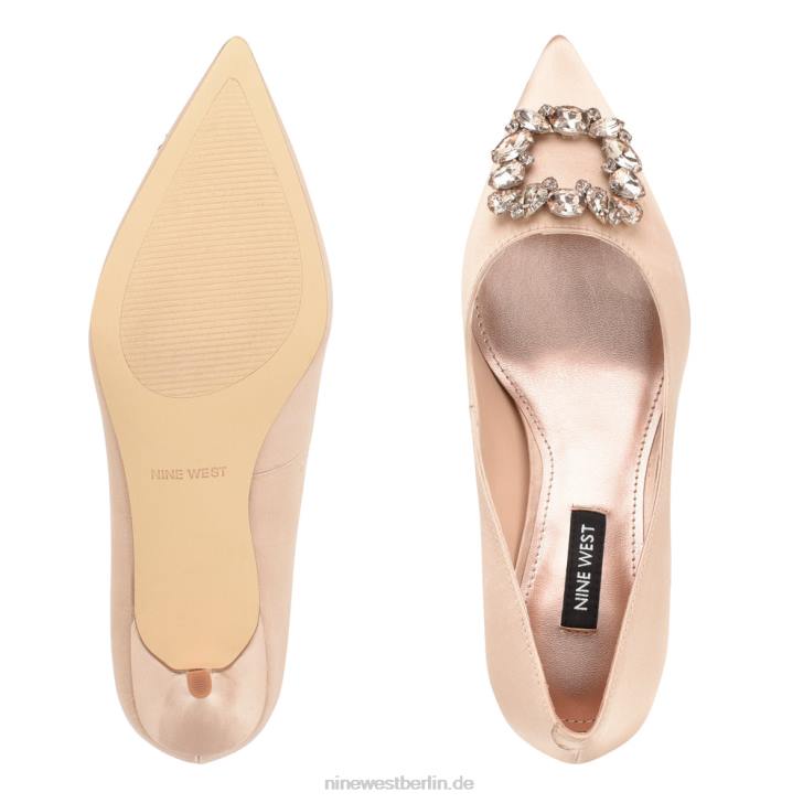 Nine West RR2J1849Avolon-Pumps mit spitzer Zehenpartie Nude-Satin-Kristall